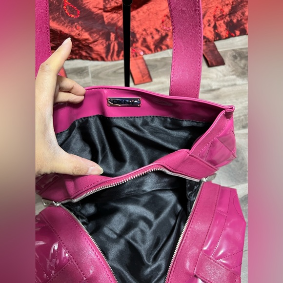 DKNY Pink Patent Leather Shoulder Bag - Picture 4 of 10